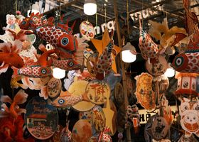Lantern Makers Market